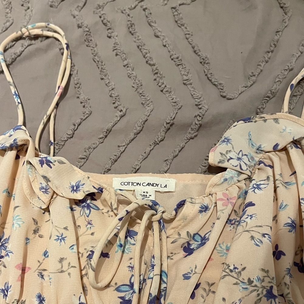 Dress - Picture 2 of 3